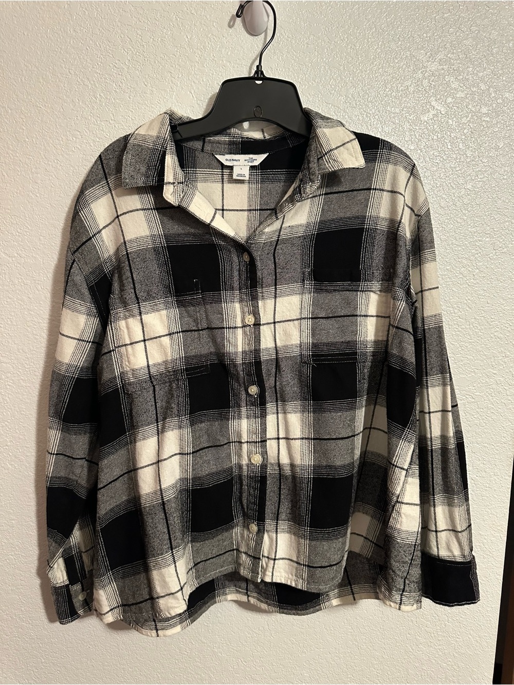 Old Navy Black and White Plaid Button-Down Shirt